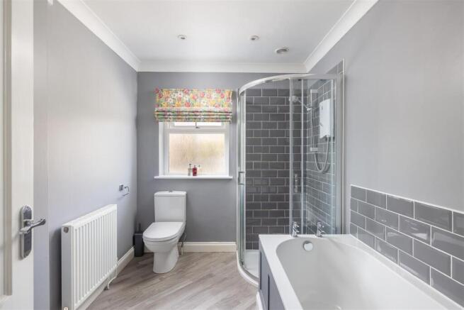 3 bed Detached Bungalow for sale Image 10