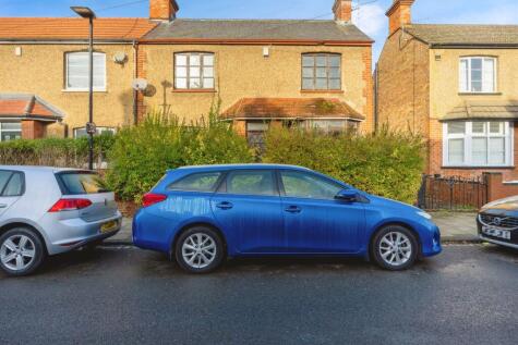 Honey Hill Road, Bedford