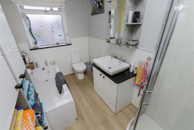Ground Floor Bathroom