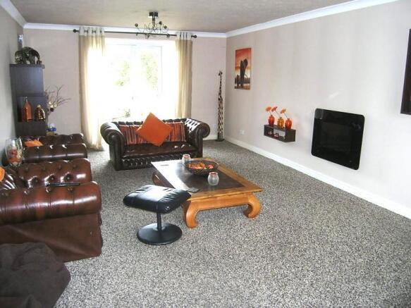 Lounge 1