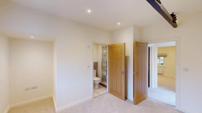 4 bed Mews to rent Image 11