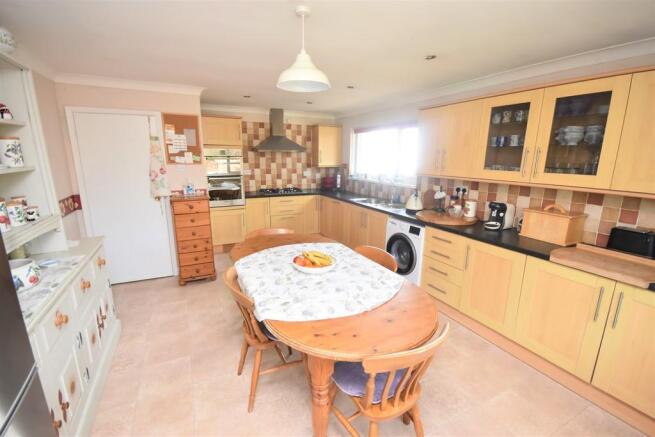 Kitchen 1