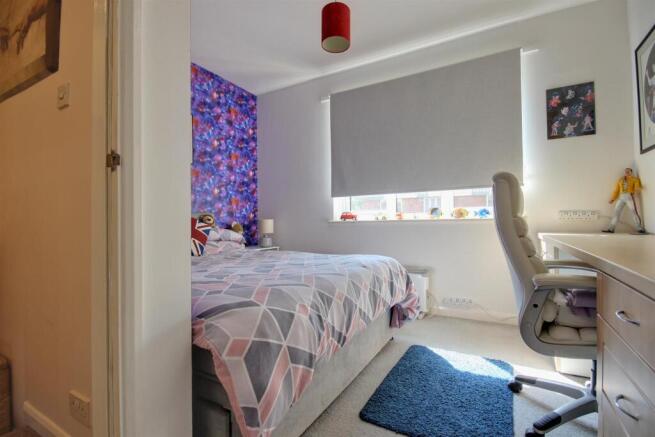 2 bed Terraced for sale Image 8