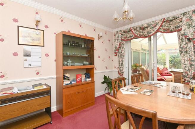 Dining Room towards conservatory.jpg