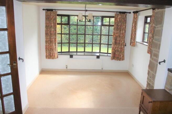 FRONT DINING AREA