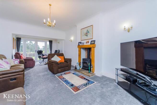 3 bed Detached Bungalow for sale Image 7