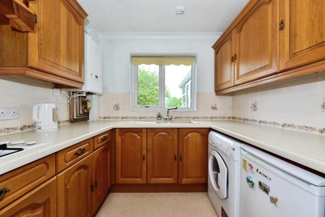 3 bed Bungalow for sale Image 6