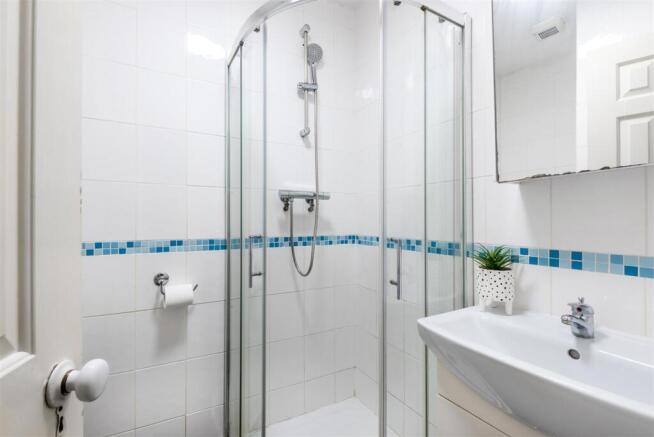 First Floor Flat, 6 Bathwick Street-8.jpg