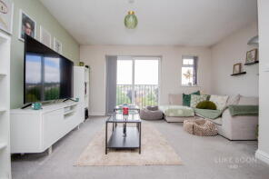 Flat 10, 6, Arundel Crescent, Plymouth PL1 5FD
