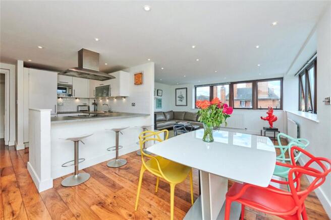 Dining/Kitchen