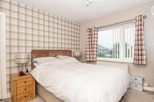 3 bed Semi-Detached for sale Image 8