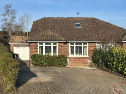 Chase Gardens, Binfield, Berkshire, RG42