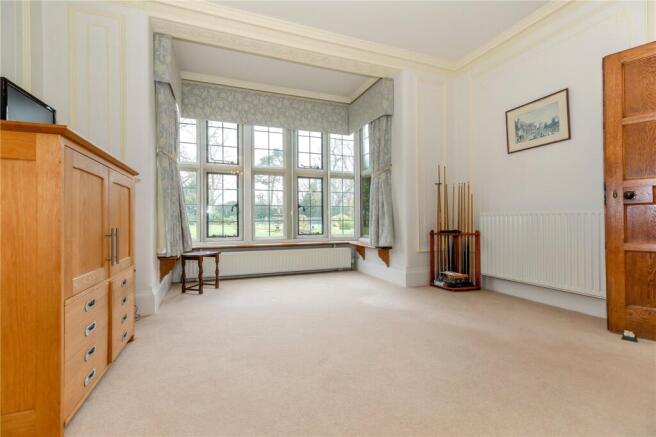 7 bed Detached for sale Image 7