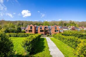 Flat 5, 123 Malan Apartments, Old Lodge Lane, Purley CR8 4AU