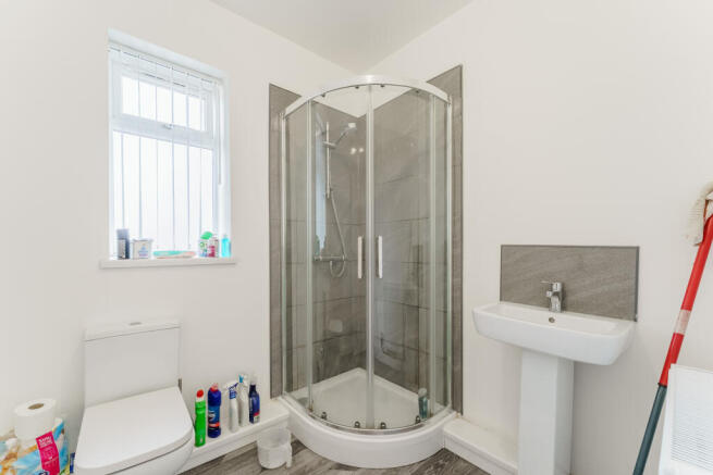 6 bed Block of Apartments for sale Image 10