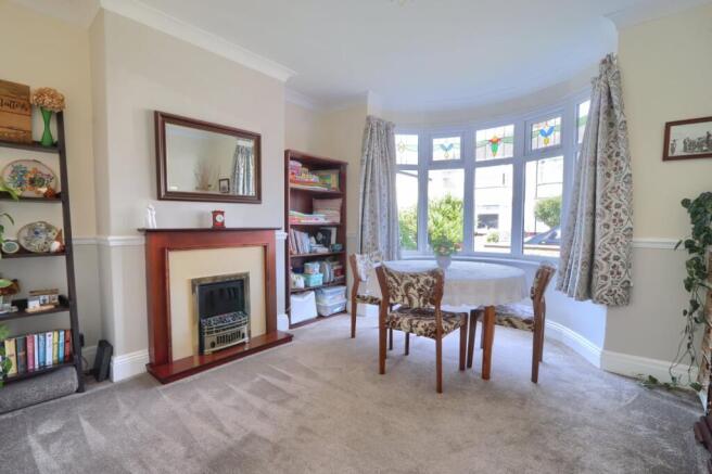 4 bed Semi-Detached for sale Image 4