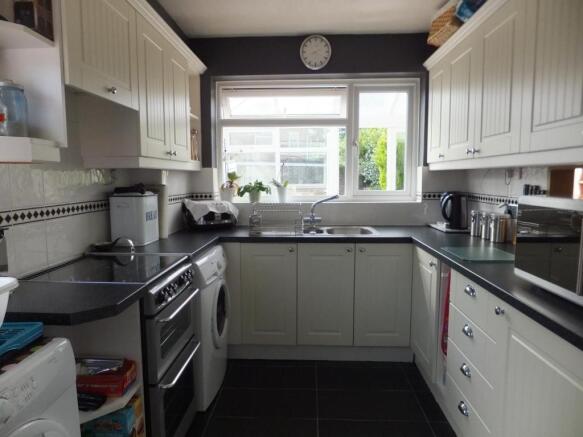 36 Dynes Road 003.jp