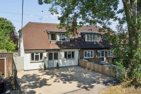 Mitchell Walk, Amersham