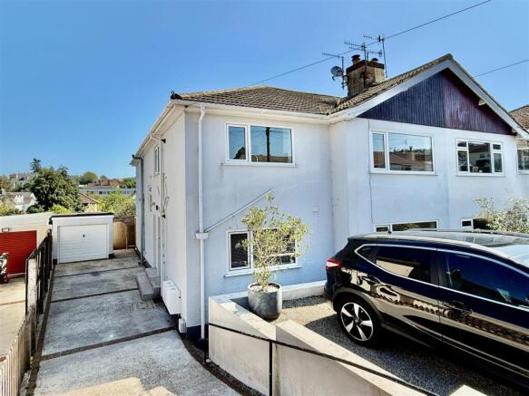 13A Churston Way