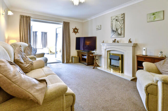 4 Half Acre 18th ...