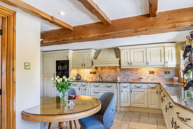 Traditional Country Kitchen