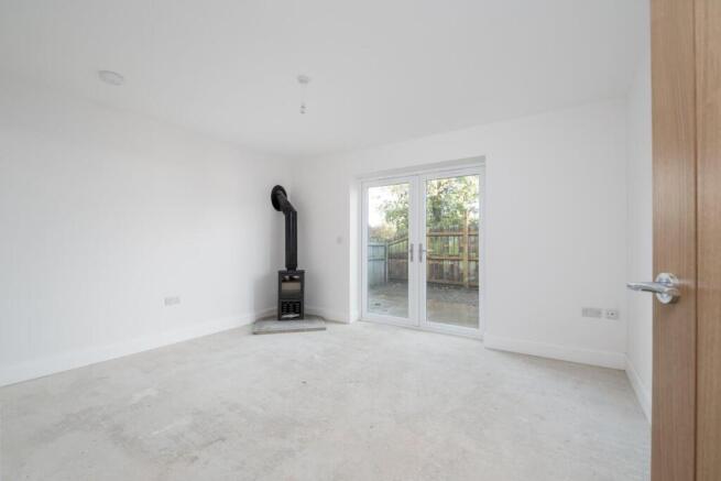 3 bed Detached to rent Image 5
