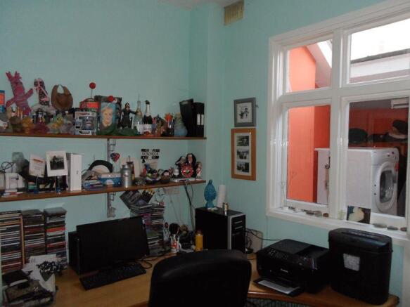Photo 6