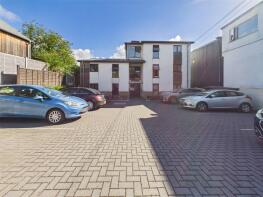 Flat 8, St Andrews Place, Hospital Road, Stratton, Bude EX23 9FL
