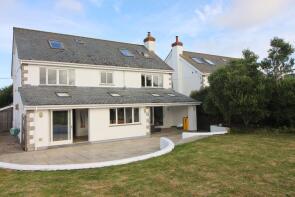 Meynfos, B3276 Between Towan Road And Treyarnon Lane, St Merryn, Padstow PL28 8NR