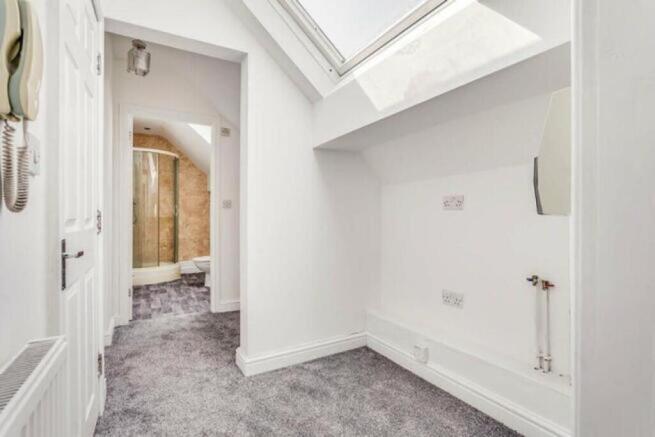 1 bed Flat for sale Image 5