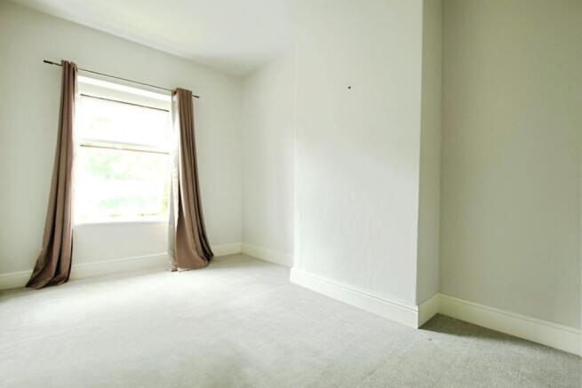 2 bed Terraced for sale Image 5