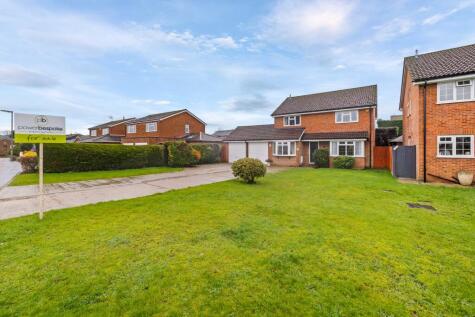 Ref: SM - Wellington Way, Meath Green, RH6 8JL