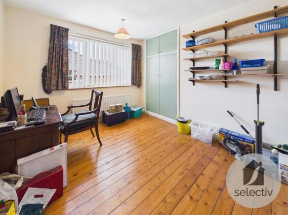 4 bed Detached Bungalow for sale Image 10