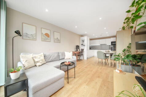 Pavilions Court, Cooks Road, Stratford, E15
