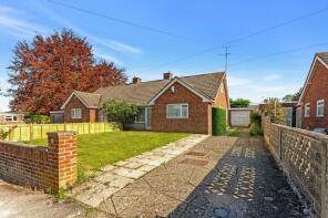 5, Priory Close, Wilton SP2 0LD