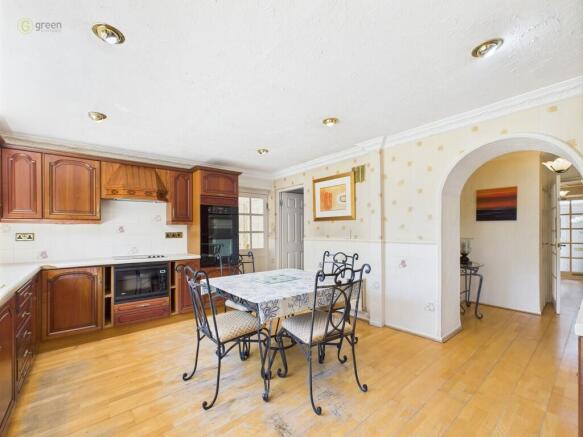 CAM03830G0-PR0184...