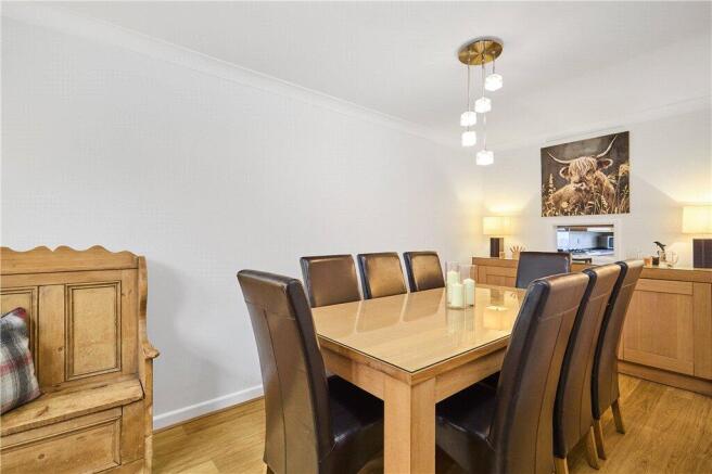 4 bed Semi-Detached for sale Image 5