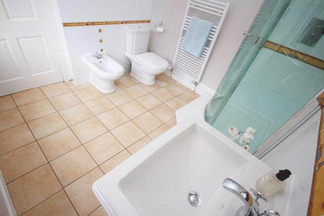 Master En-suite