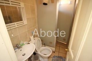 5 bed House to rent Image 9
