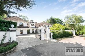 Icona Villa, The Close, Whetstone, London N20 8PJ