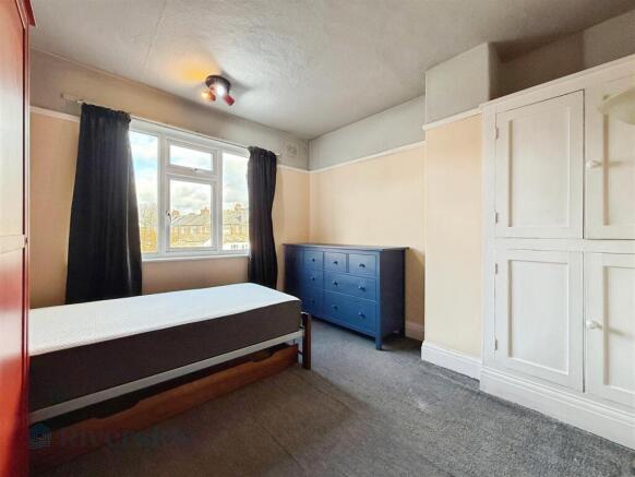 3 bed Terraced for sale Image 11