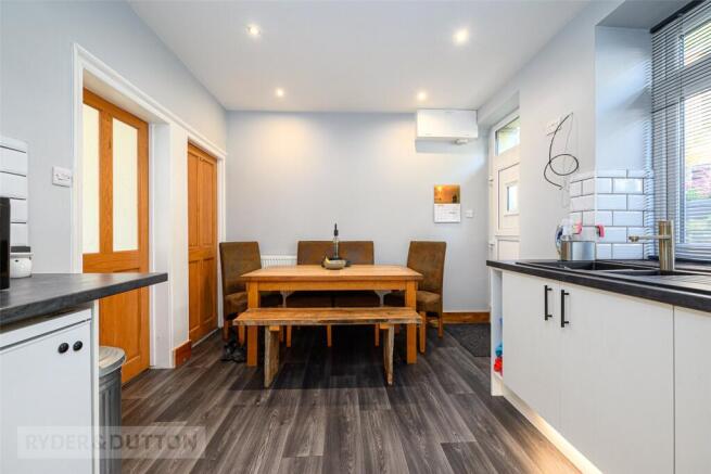 2 bed Terraced for sale Image 8