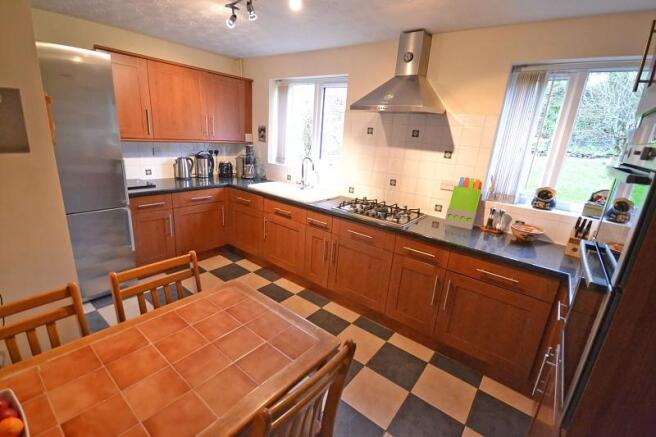 Kitchen Breakfastroom (2nd view)