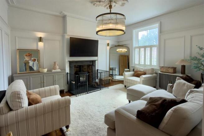 Closeburn Cottage, West End, Hurworth, DL2 2HB. photo 4