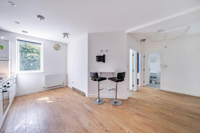 Kitchen / Reception