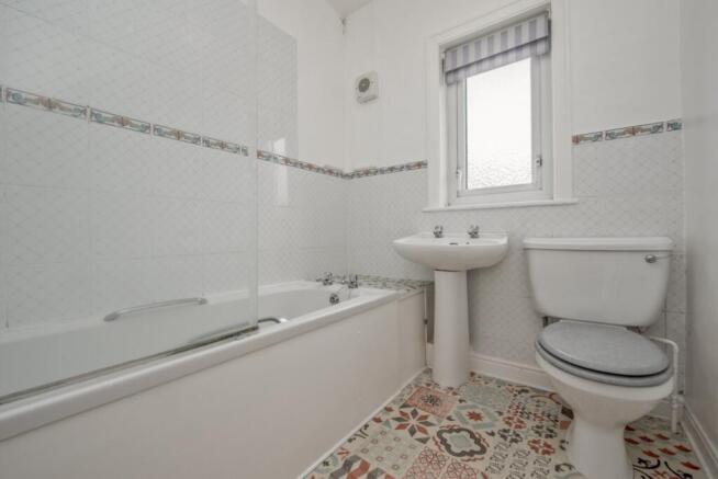 2 bed Terraced for sale Image 7