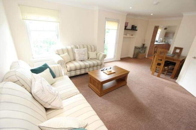 Lounge/Kitchen