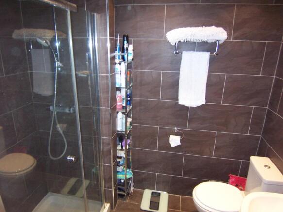 EN SUITE