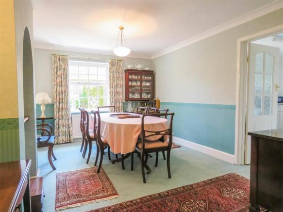 Dining Room.JPG