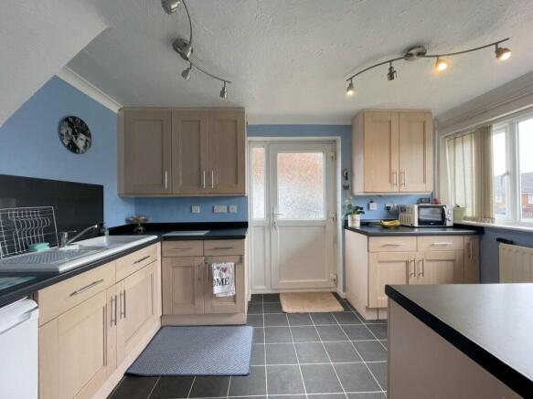 Fitted Kitchen